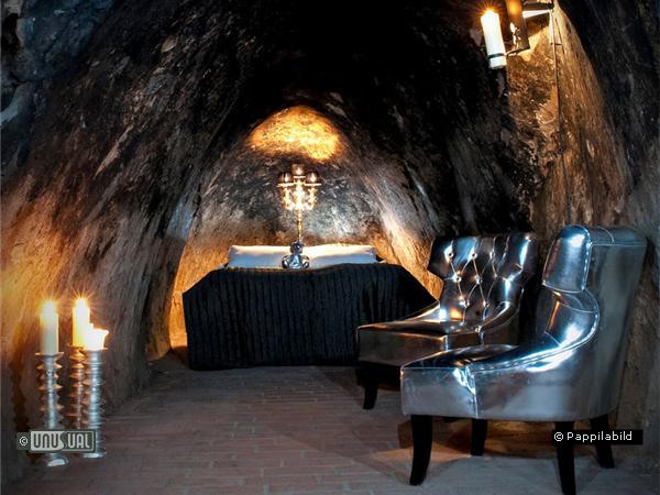 Пещерный Silver Mine Hotel в шведском городе Сала — самый глубокий отель в мире.