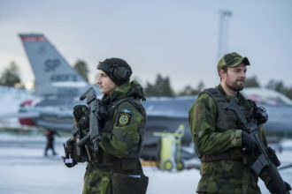 вооруженными силами Швеции