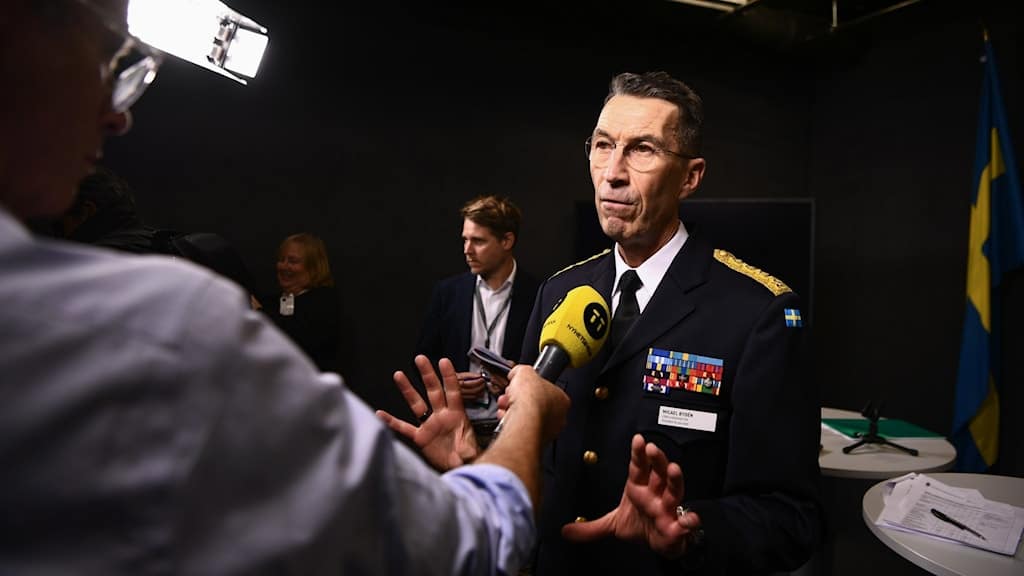 размещении ядерного оружия на шведской земле