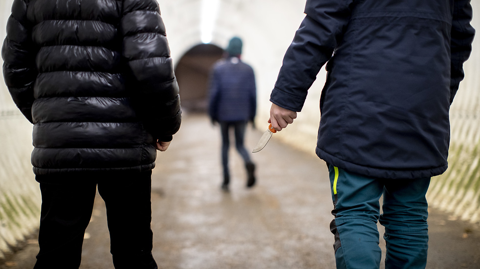 В Швеции число жертв ограблений среди молодежи