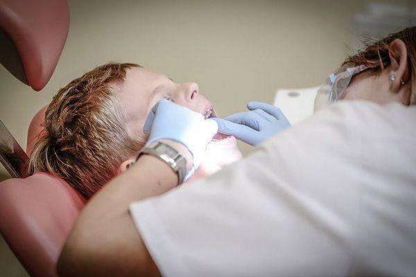 стоматолог в Швеции