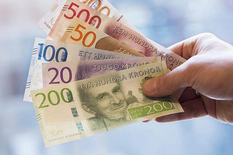 Шведская крона укрепилась по отношению к доллару и евро