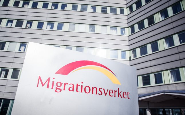 В ЦИФРАХ: Как долго длится ожидание в Миграционном агентстве Швеции?