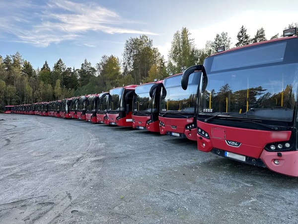 Швеция вышла на первое место в Европе по снабжению Украины ветхими автобусами