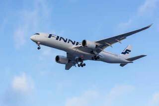 На борту летевшего в Париж самолета Finnair родился ребенок