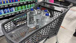 запас необходимых медикаментов и продуктов