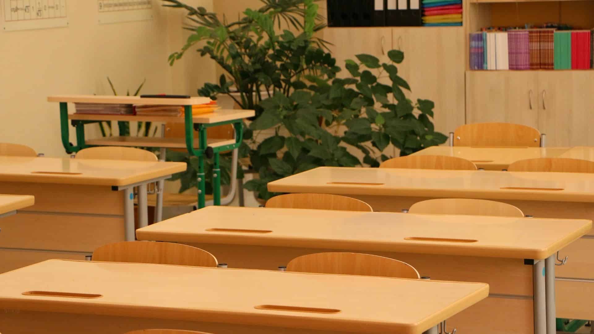 отменить национальный экзамен для учеников третьего класса начальной школы