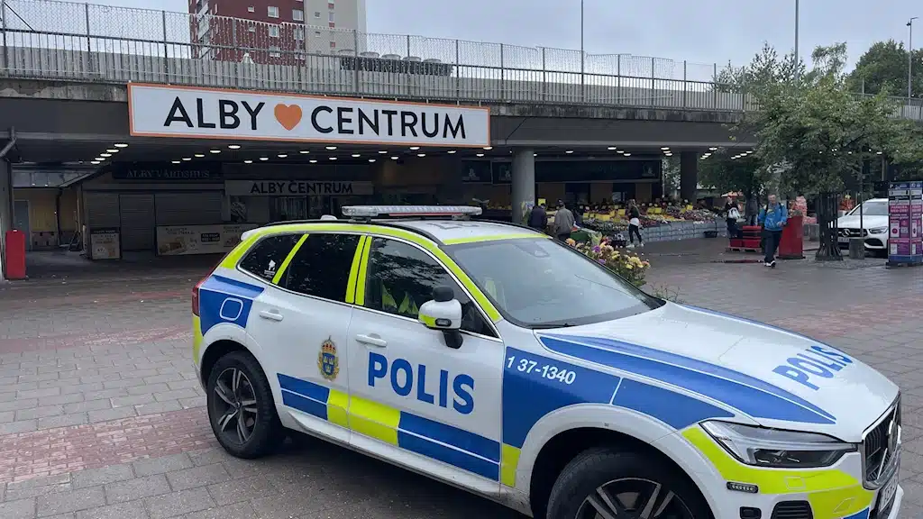 в Alby метро