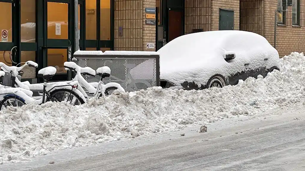 уборка снега в Стокгольме