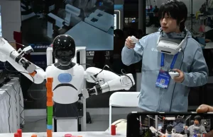 Китай нацелен на глобальное доминирование в области AI-роботов искусственный интеллект