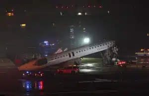 Авиакатастрофа в Нью–Йорке — погибли два пилота Авиакатастрофа в Нью–Йорке