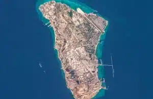 Иран пригрозил атаковать нефтяную и энергетическую инфраструктуру, принадлежащую компаниям, сотрудничающим с США экспорт нефти Ирана