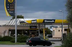 Страны Восточной Европы вводят потолок цен на бензин. потолок цен на бензин