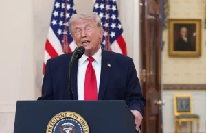 Трамп: ”Я собираюсь разбомбить их до каменного века». обращении президент США Donald Trump