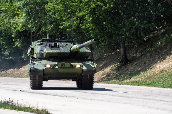 модернизированный танк Stridsvagn