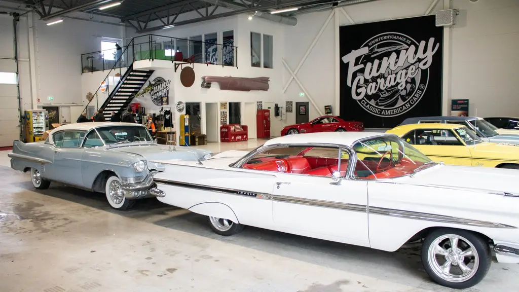 Funny Garage